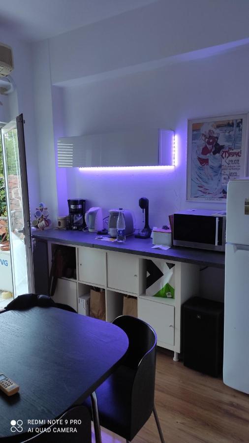γκαρσονιέρα για δύο ! Apartment *